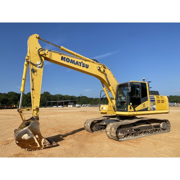 2017 KOMATSU PC210LC-11 Excavator