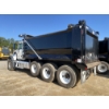 Image 2 : 2026 MACK GR64F Dump Truck