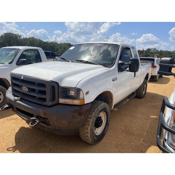 2002 FORD F250 XL Pickup Truck