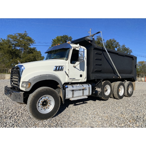 2017 MACK GU713 Dump Truck