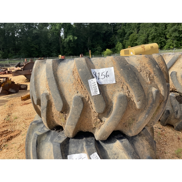 28X26, 14 HOLE TIRE & RIM, FITS JOHN DEERE & TIGERCAT