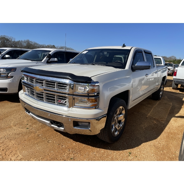 2015 CHEVROLET SILVERADO Z71 Pickup Truck