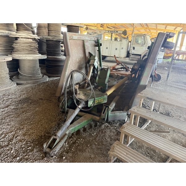 JOHN DEERE 1518 Batwing Mower