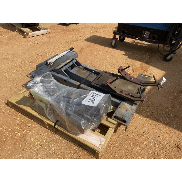 MILLER MIG WELDER & TRANSMISSION JACK