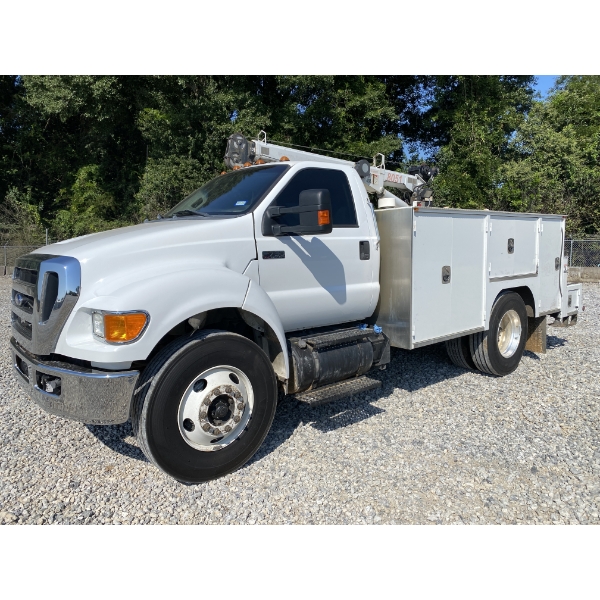 2013 FORD F750 XLT Service / Mechanic Truck