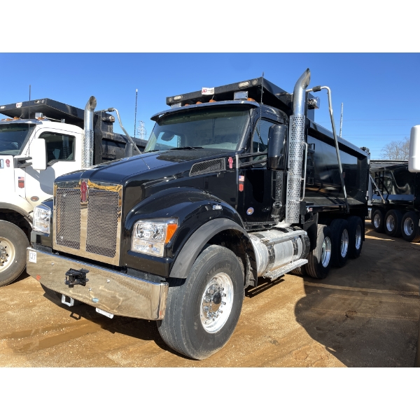 2025 KENWORTH T880S Dump Truck