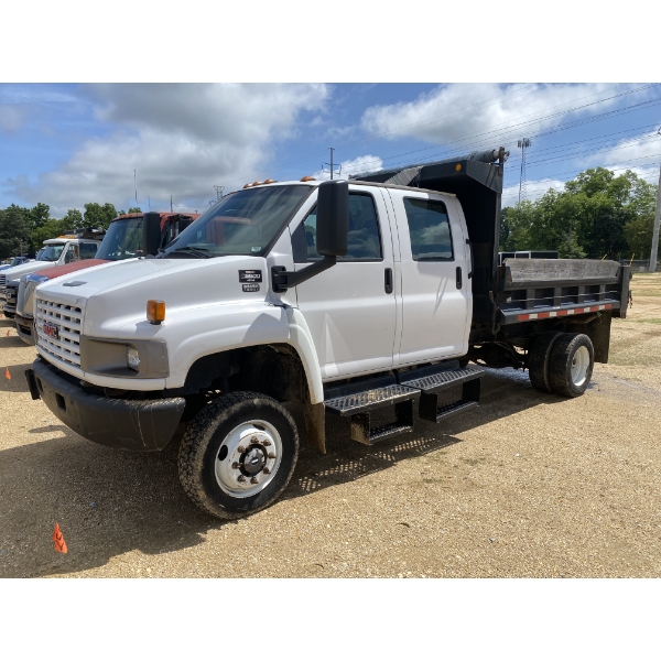 2009 GMC C5500 Dump Truck