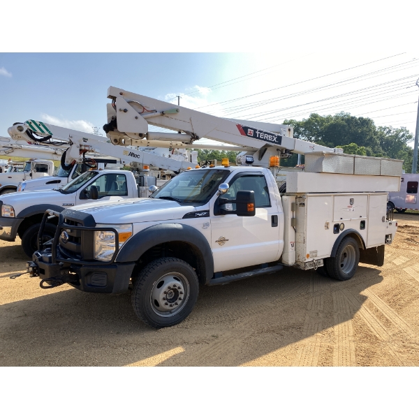 2014 FORD F550 XL Bucket Truck