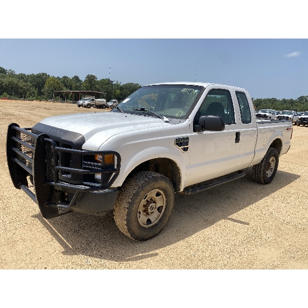 2008 FORD F250 XL Pickup Truck