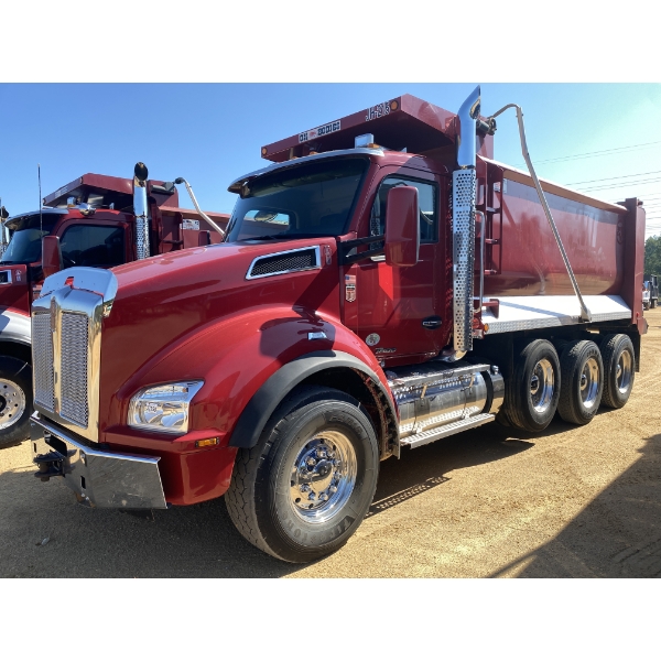 2022 KENWORTH T880 Dump Truck