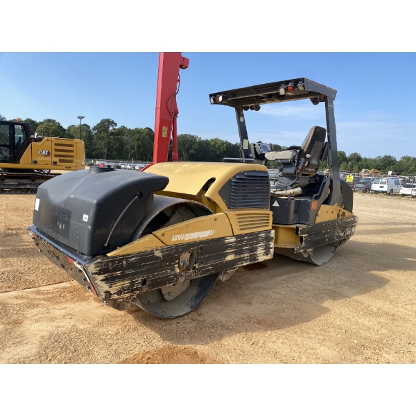 2005 BOMAG BW266 Roller