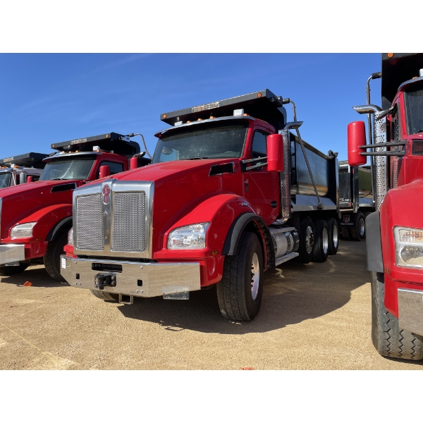 2022 KENWORTH T880 Dump Truck