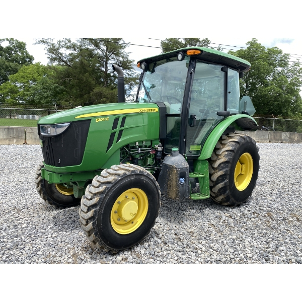2022 JOHN DEERE 5100E Farm Tractor