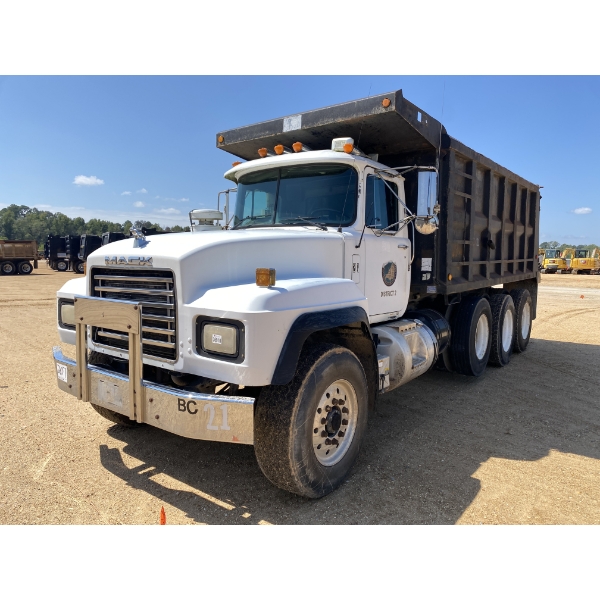 2000 MACK RD688S Dump Truck