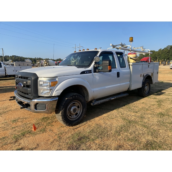 2015 FORD F350 Service / Mechanic Truck
