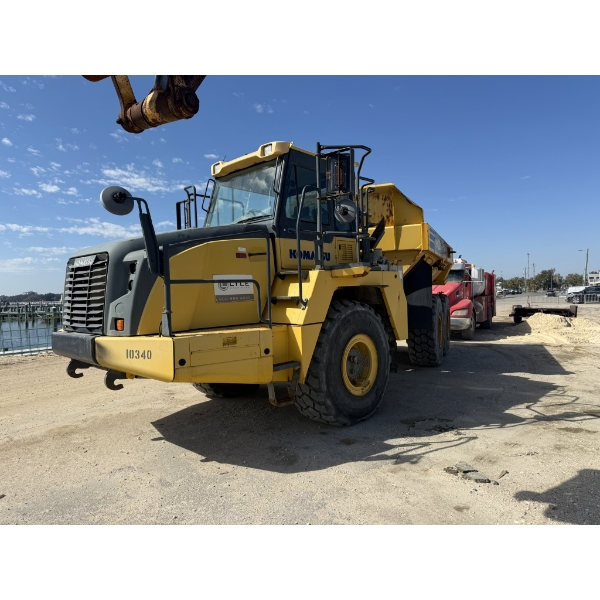2017 KOMATSU HM300-5 Articulated Truck