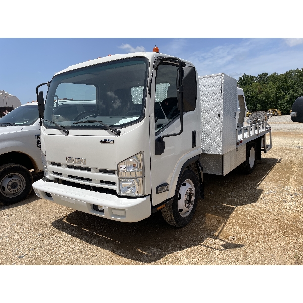 2015 ISUZU  Sprayer Truck