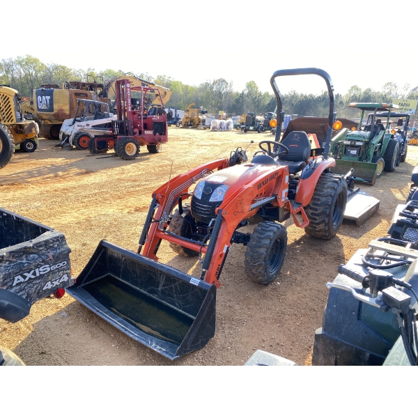 BAD BOY 3026H Farm Tractor