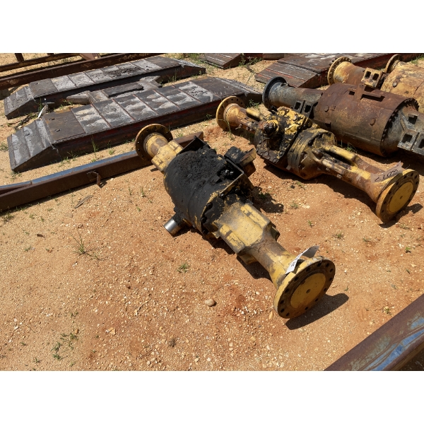 DRIVE AXLE