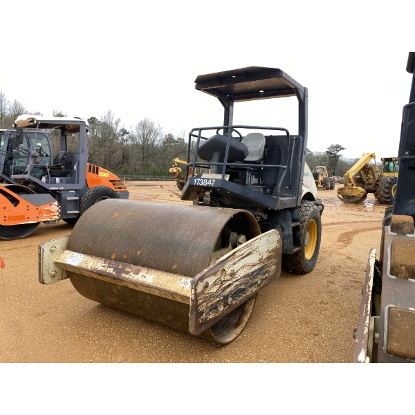 2003 INGERSOLL RAND SD-70D Roller