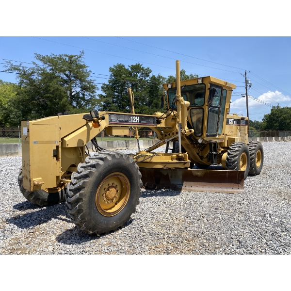 2002 CAT 12H Motor Grader