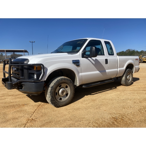 2008 FORD F250 XL Pickup Truck