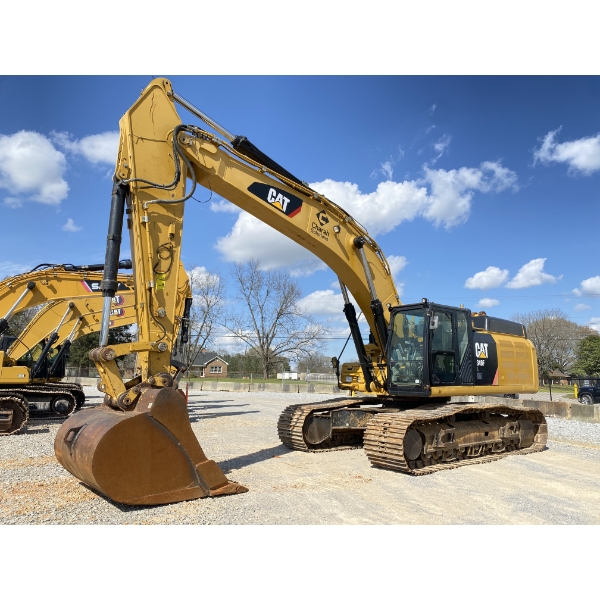 2018 CAT 349FL Excavator