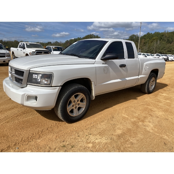 2010 DODGE DAKOTA Pickup Truck