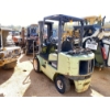 Image 2 : CLARK CGP30 Forklift - Mast