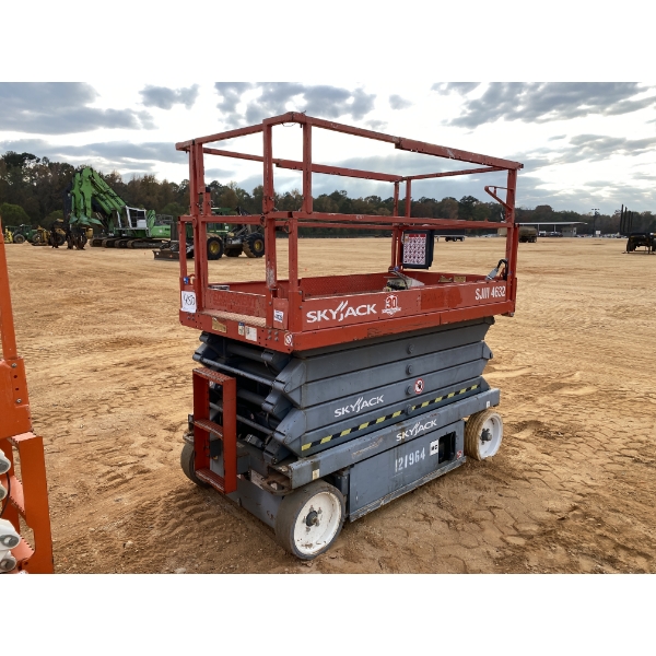 SkyJack SJLLL4632 Scissor Lift Decal Kit – 3M Vinyl, Aftermarket Stickers, Boom Lift Compatible
