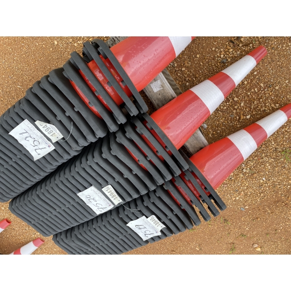 SAFETY CONES APPROX 25 EA