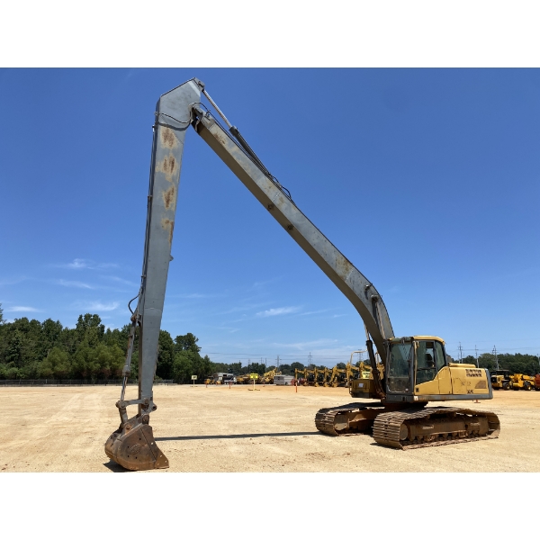 2011 VOLVO EC240CL LONG REACH Excavator