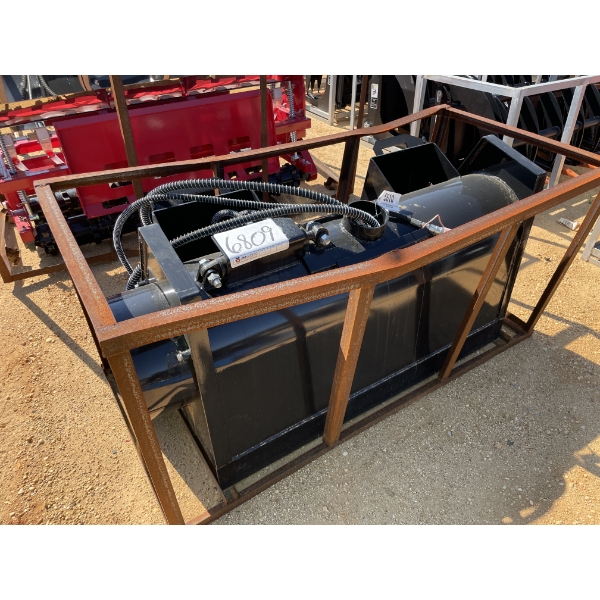 2025 MOWER KING SSCM53 MIXER