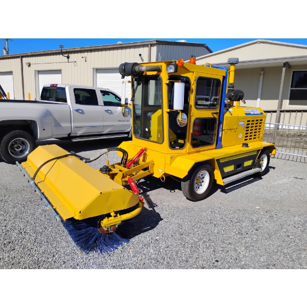 2015 SUPERIOR SM80K Broom
