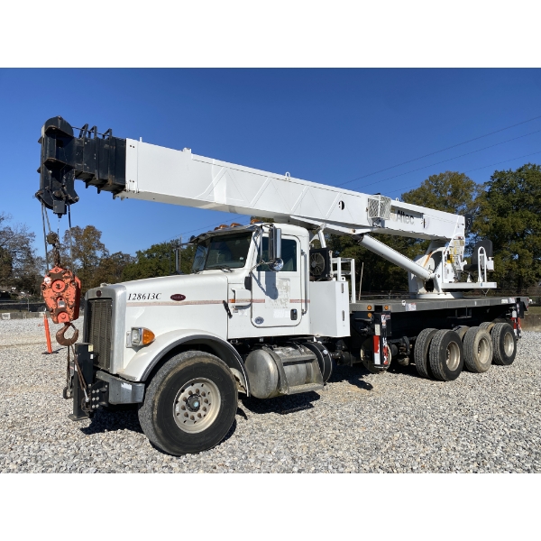 2012 PETERBILT 365 Boom / Crane Truck