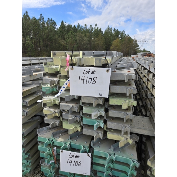 CUP LOCK 8' STAIR STRINGER - LEFT Aerial Work Platform