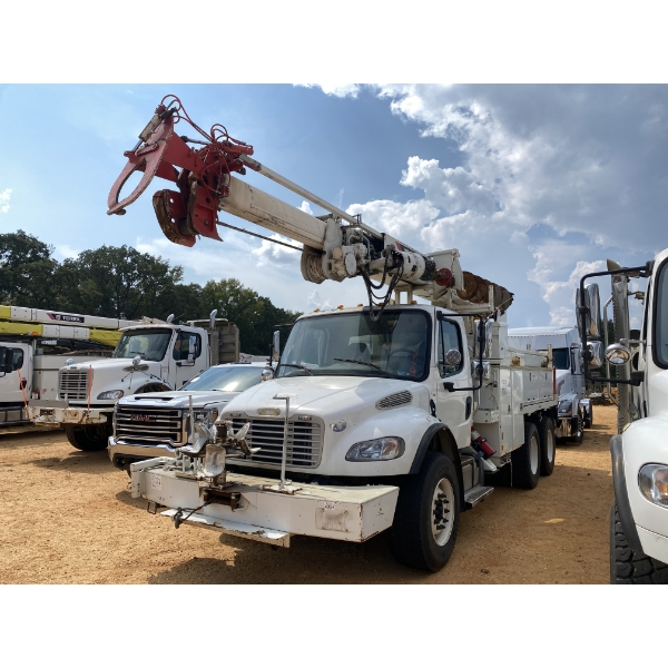 2015 FREIGHTLINER M2 Digger Derrick Truck