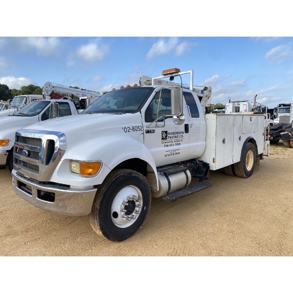 2015 FORD F750 XLT Service / Mechanic Truck