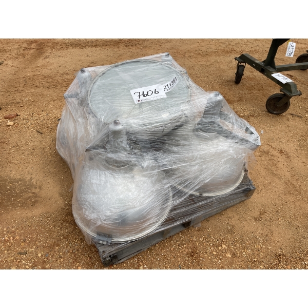 WAREHOUSE LIGHT FIXTURES