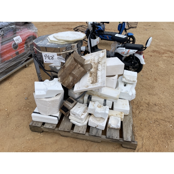 POTTERY KILN & MOLDS