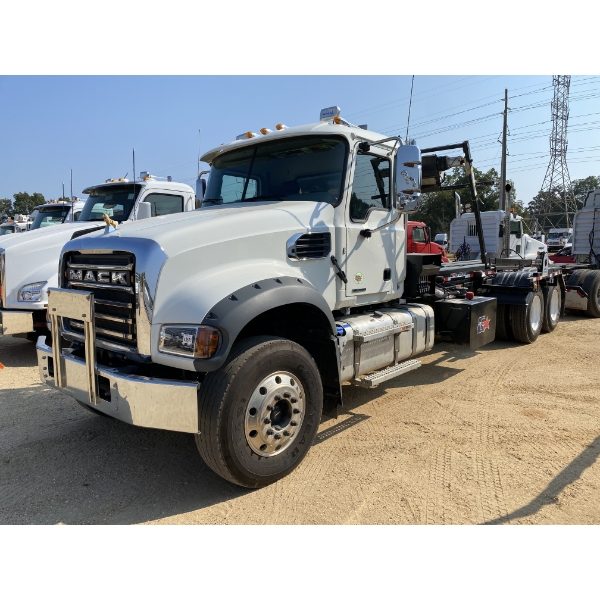 2025 MACK GR64F Roll Off Truck