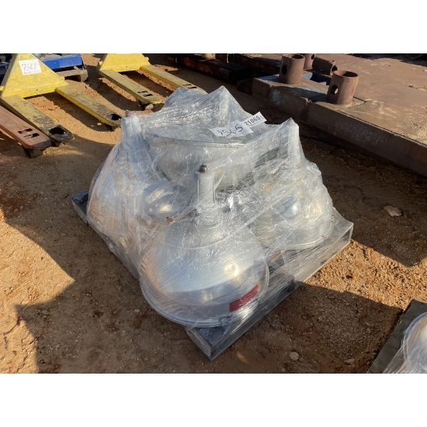 WAREHOUSE LIGHT FIXTURES