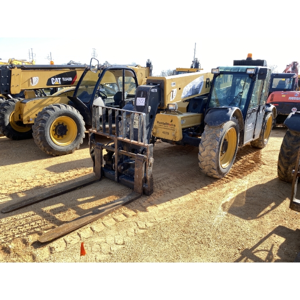 2014 CAT TL642C Forklift - Telehandler