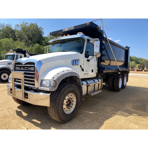 2016 MACK GU713 Dump Truck