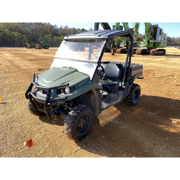2016 JOHN DEERE GATOR XUV550 UTV