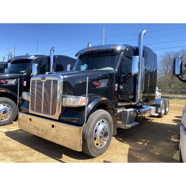 2019 PETERBILT 567 Sleeper Truck