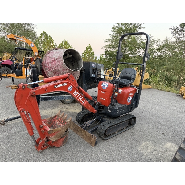 2017 KUBOTA K008-3 Excavator - Mini