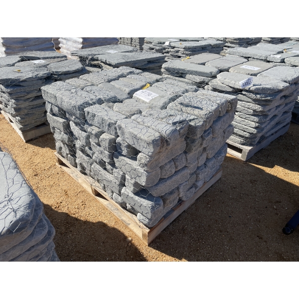 (1) LOT 4"X4"X12" TUMBLED EDGERS, 190 LF