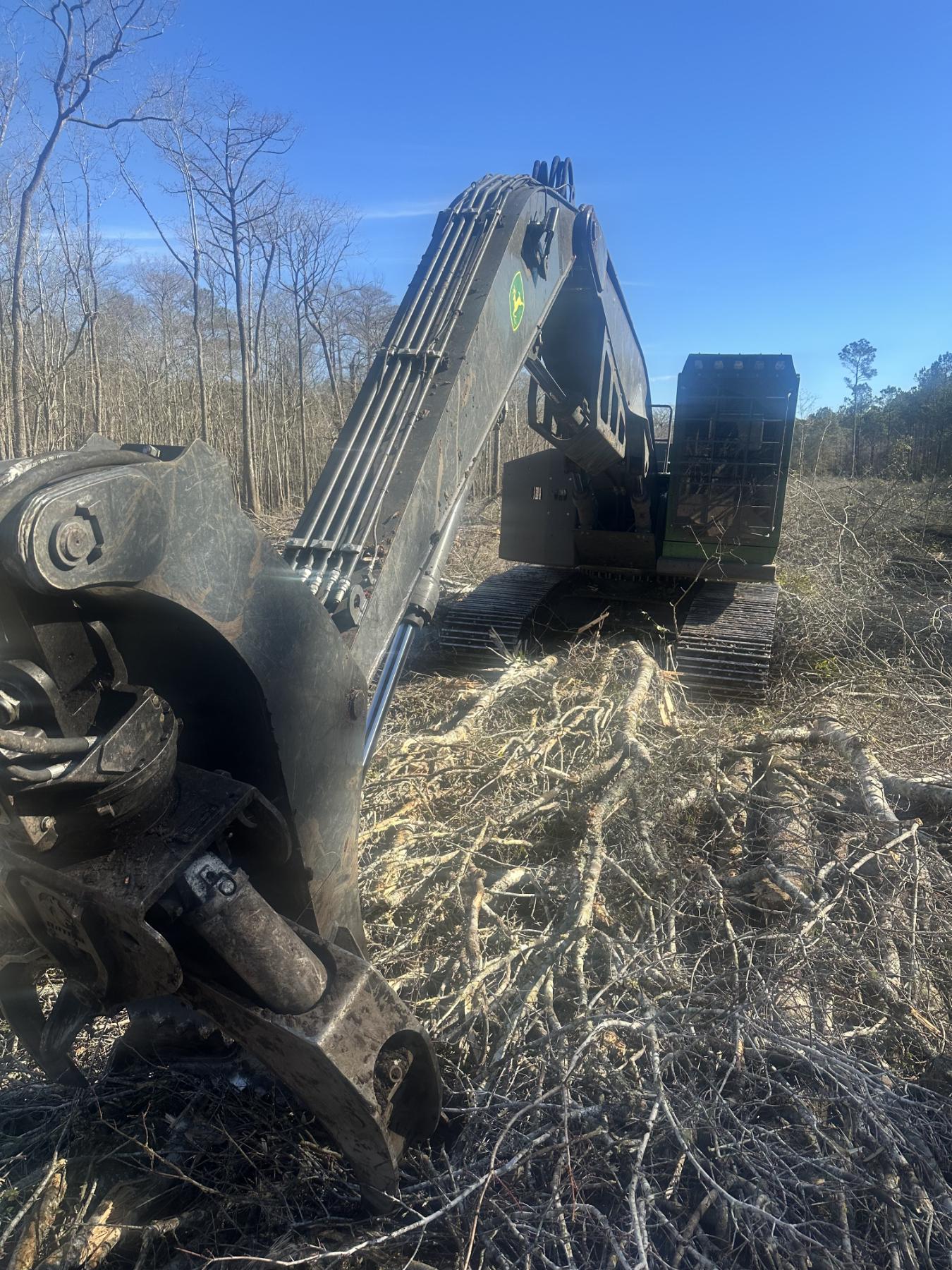 2022 JOHN DEERE 2156G TRACK Log Loader - J.M. Wood Auction Company, Inc.