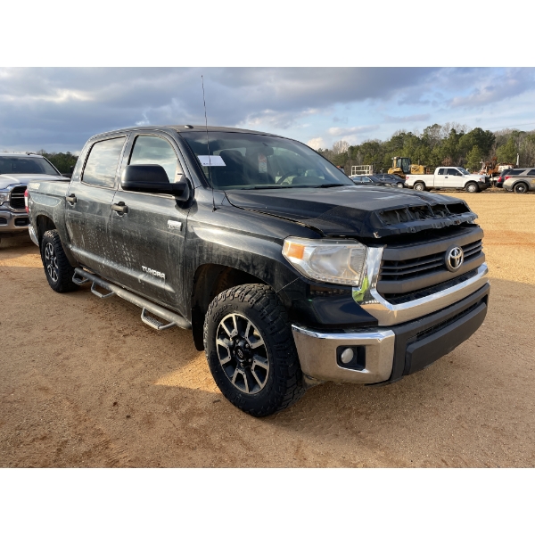 2014 TOYOTA TUNDRA SR5 Pickup Truck